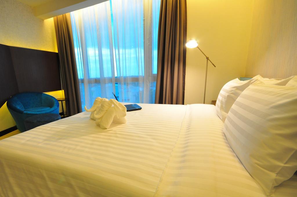 42C The Chic Hotel Nakhon Sawan Zimmer foto